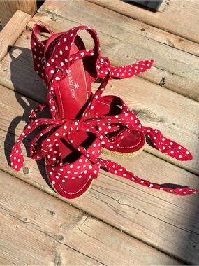 Montego Bay Club Red Polka Dot Wedge Wrapper Sandals